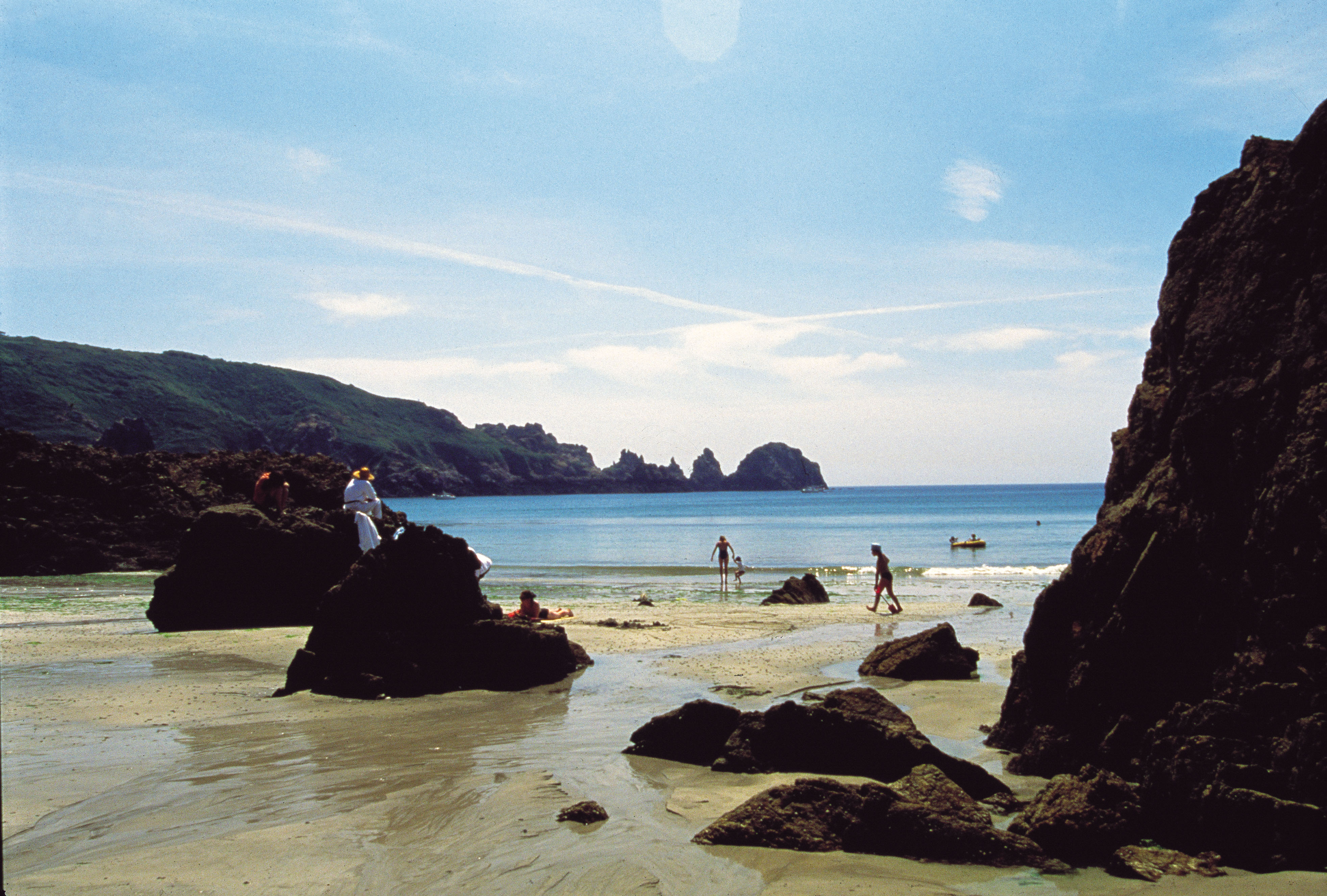 The rocky beach at Petit Bot Bay 